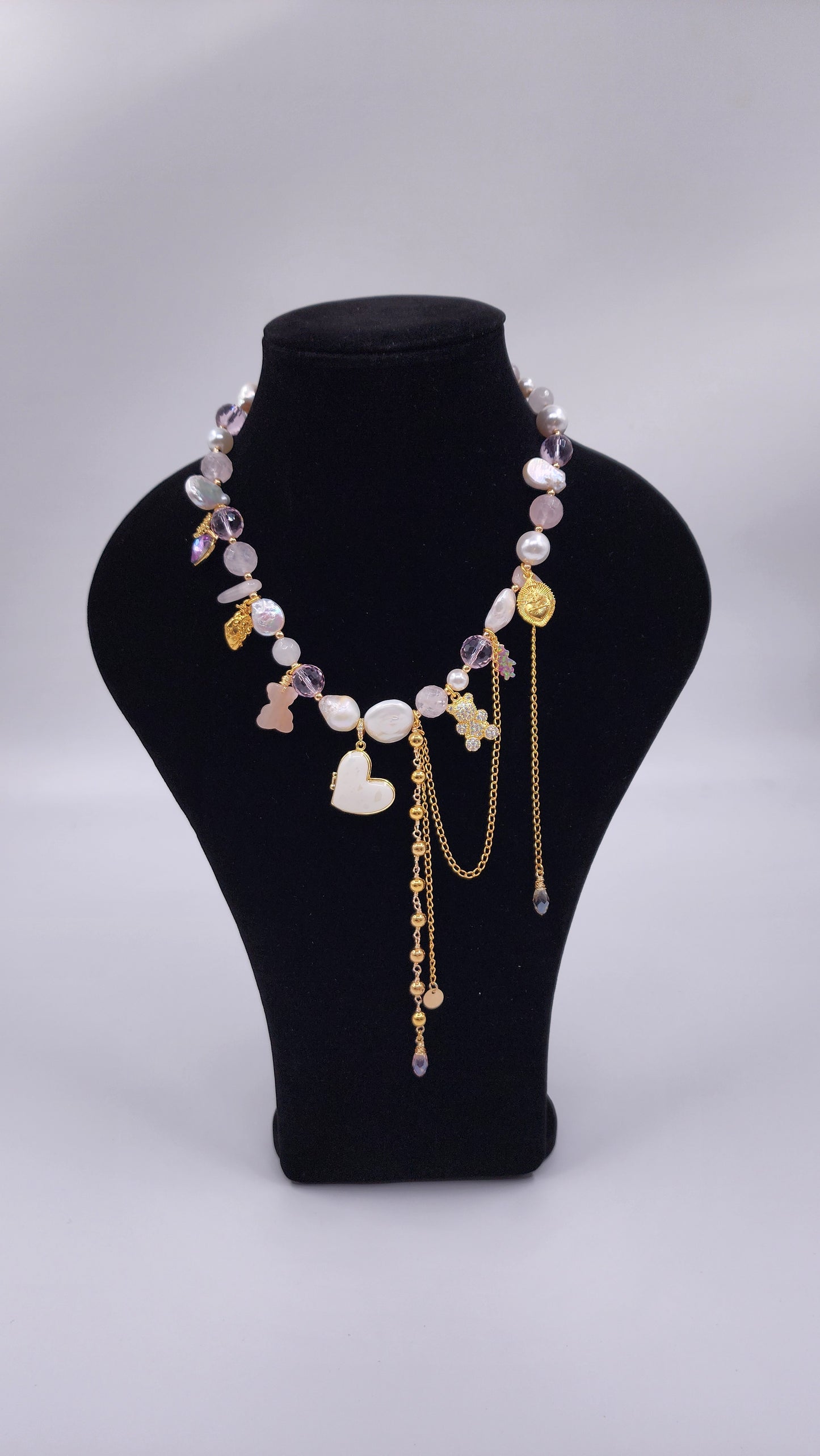 COLLAR PERLAS RELICARIO Y OSO