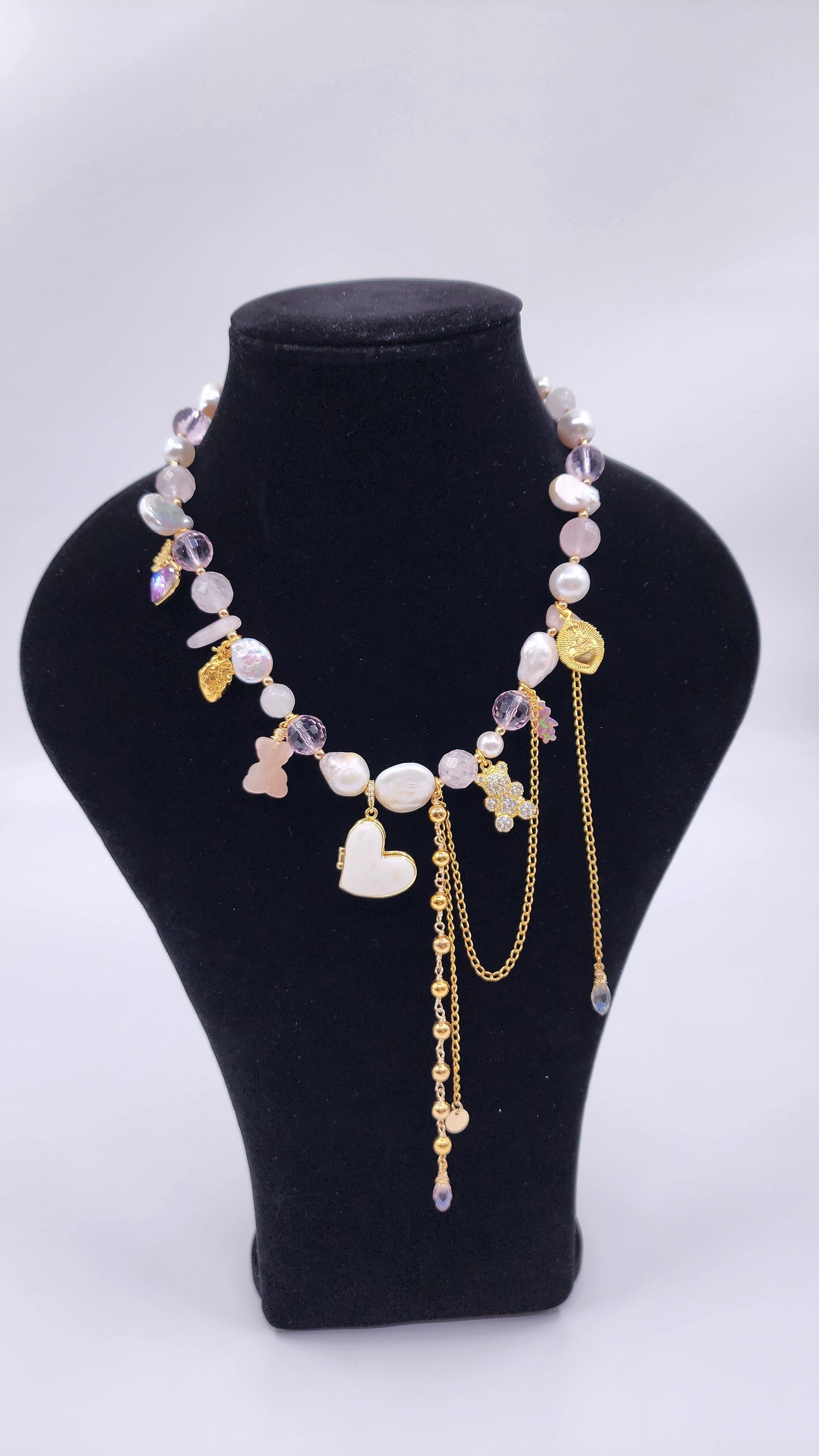 COLLAR PERLAS RELICARIO Y OSO