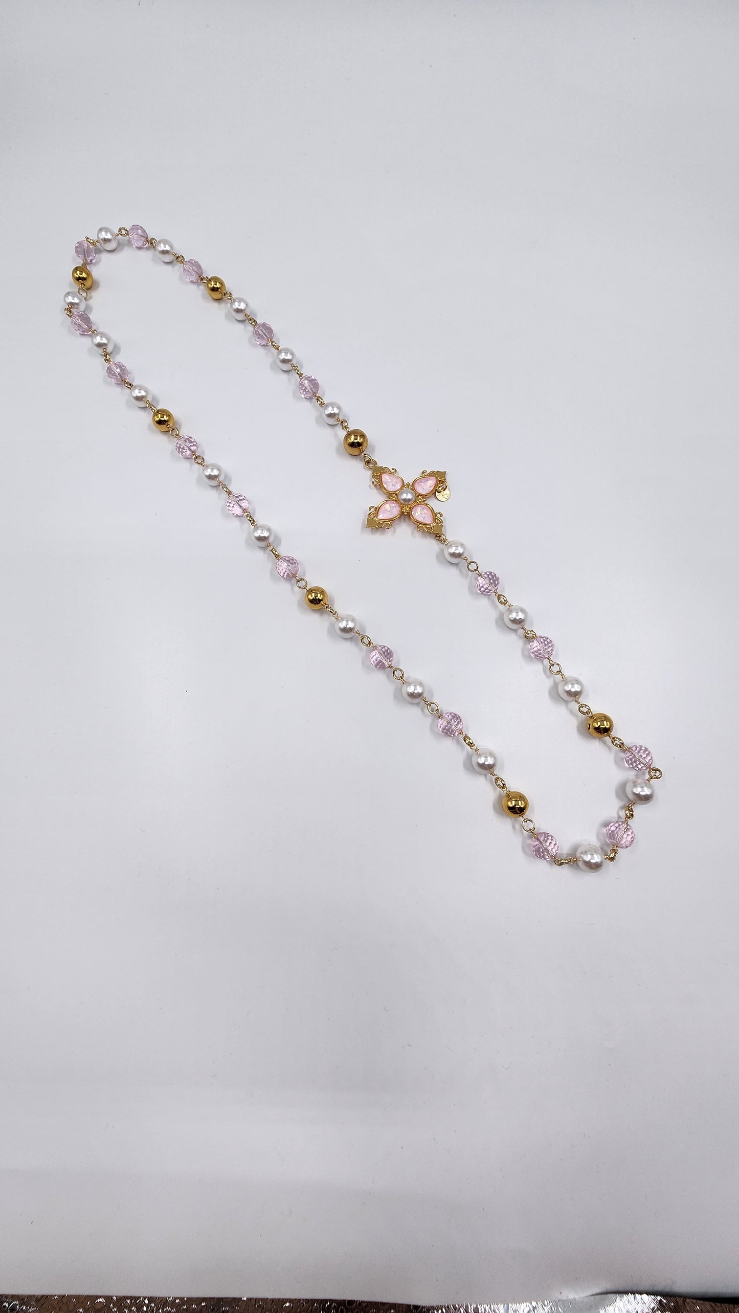 COLLAR ROSA CON CRUZ