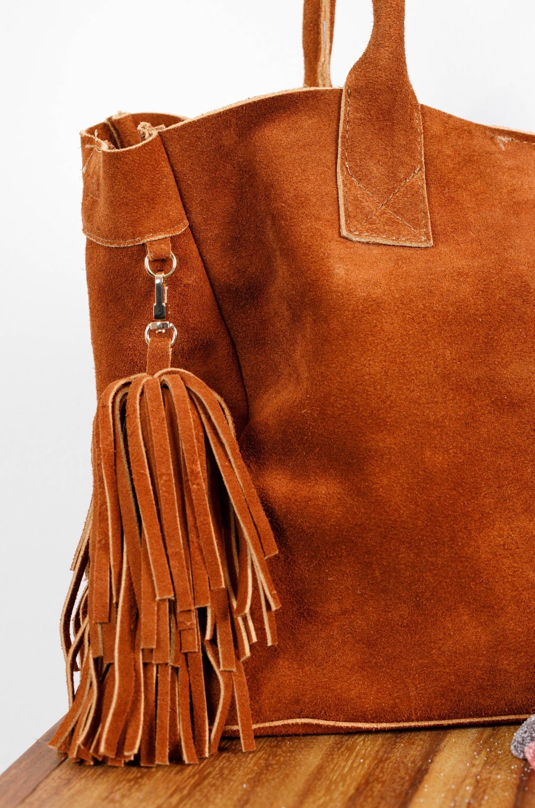BOLSO DE PIEL TASSEL